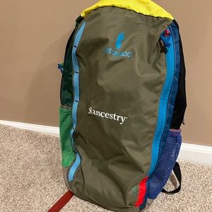 Cotopaxi Batac 16L Del Dia Multicolor Hiking/Travel Backpack